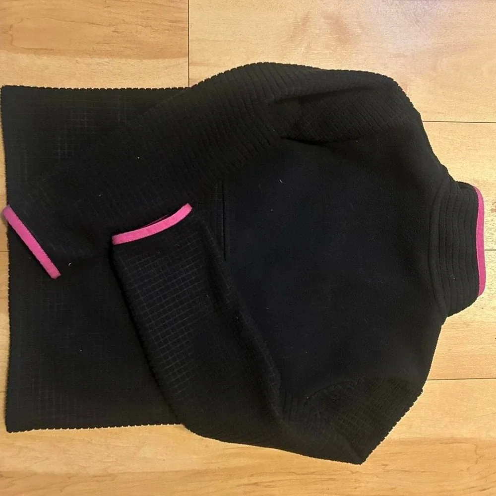 Girls purple/black spring coat lands and‎ size 6/7 EUC no rips stains or holes